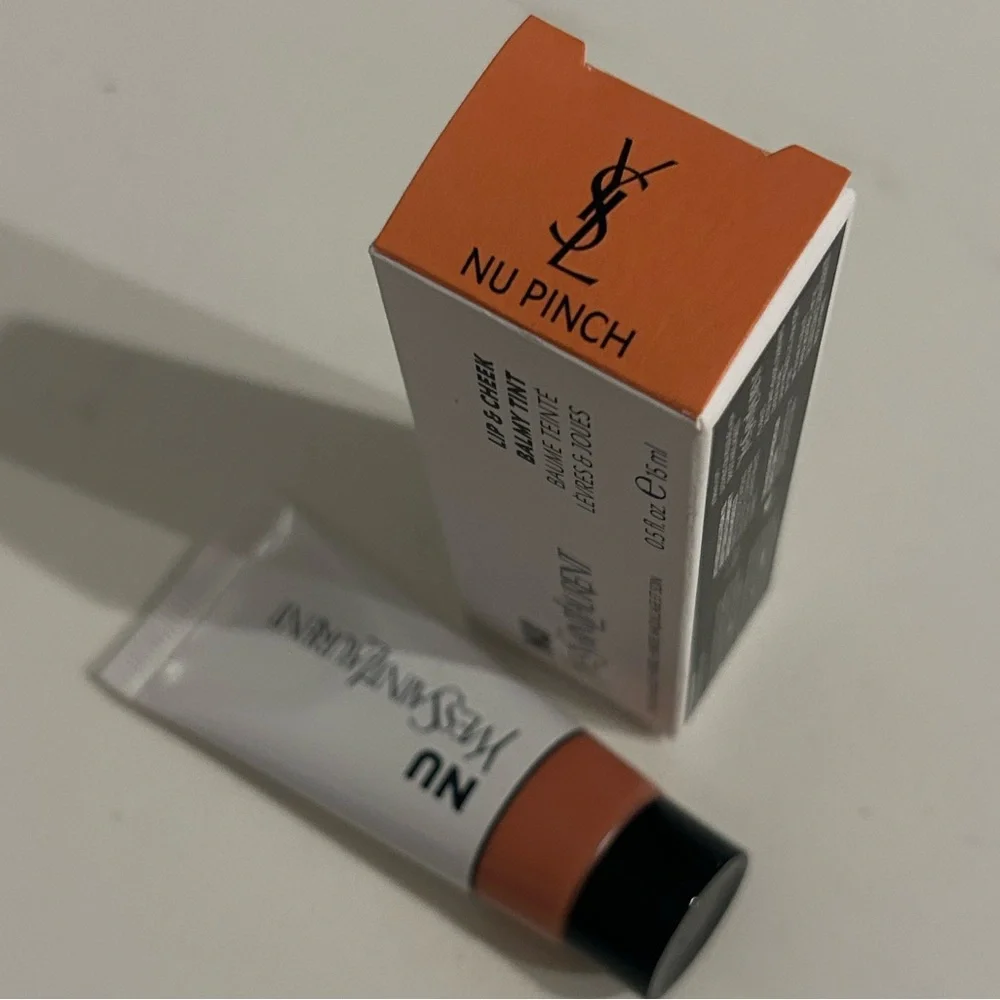 Yves Saint Laurent NU Lip & Cheek Balmy Tint - Soft Pink - Picture 3 of 4